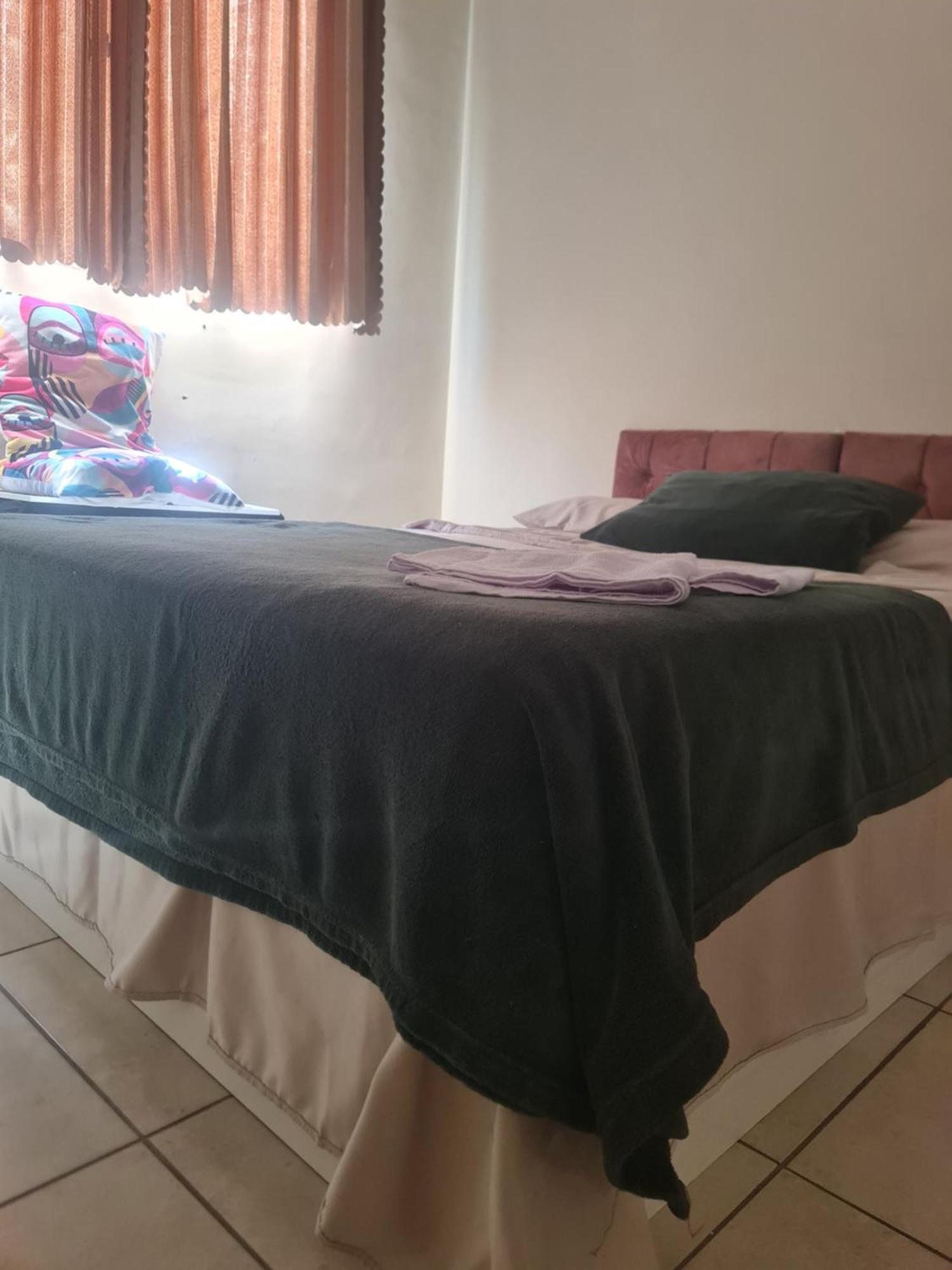 Located In Guaratiba Apartamento